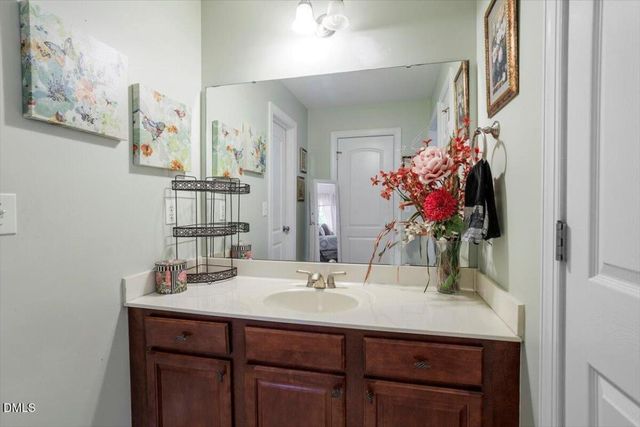 105 Aviary Court, Clayton, NC 27520