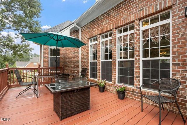 105 Aviary Court, Clayton, NC 27520