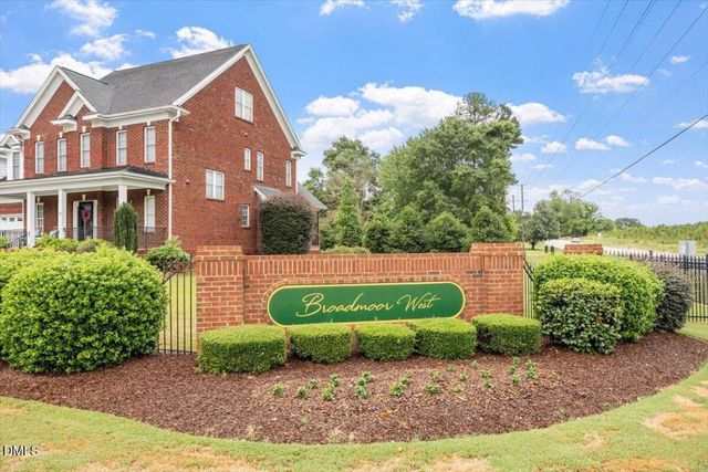 105 Aviary Court, Clayton, NC 27520