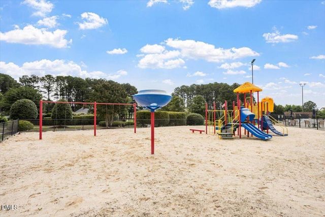 105 Aviary Court, Clayton, NC 27520