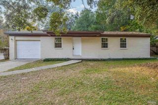 5607 Scotland Cir, Pensacola, FL 32526