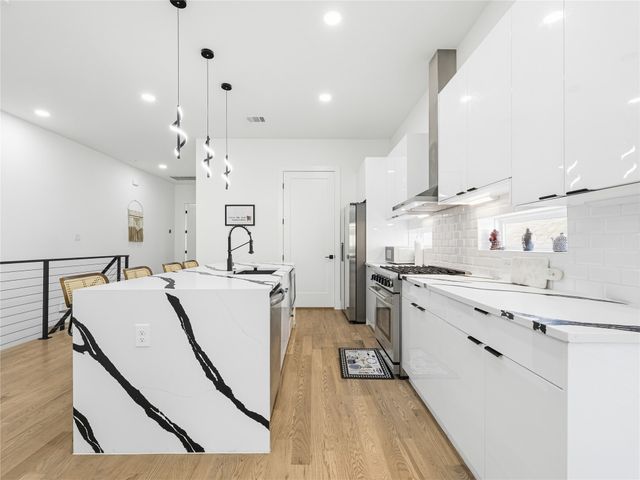 1521 N Haskell Avenue, Dallas, TX 75204