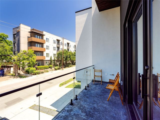 1521 N Haskell Avenue, Dallas, TX 75204