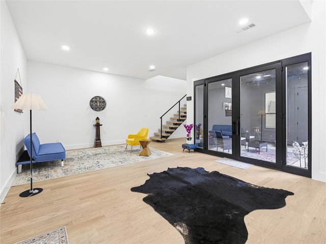 1521 N Haskell Avenue, Dallas, TX 75204