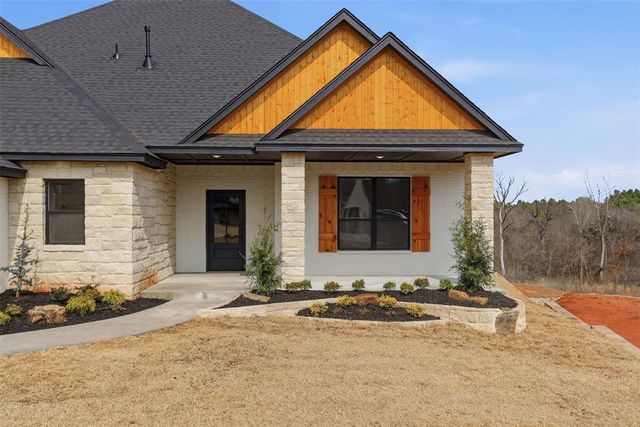 3124 Road Runner Court, Guthrie, OK 73044