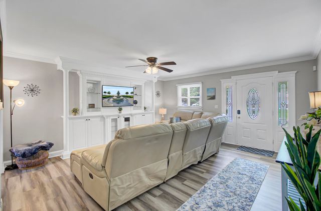 1107 Hawthorne Road, Hanahan, SC 29410