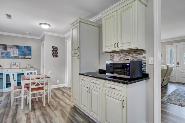 1107 Hawthorne Road, Hanahan, SC 29410