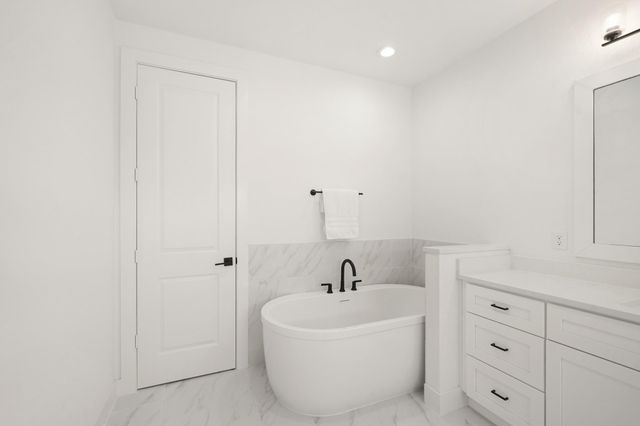 2211 Mansfield Street, Houston, TX 77091