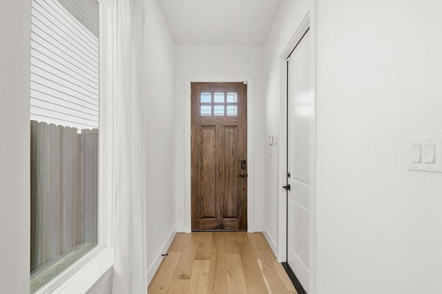 2211 Mansfield Street, Houston, TX 77091