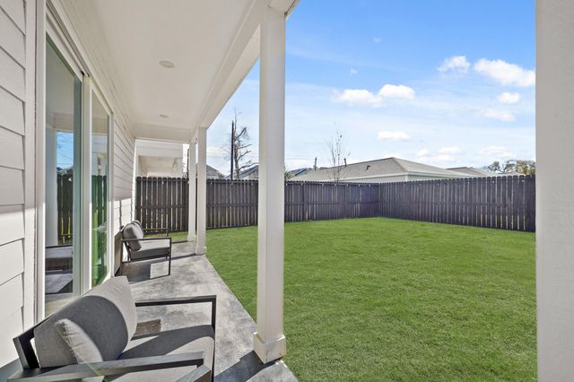 2211 Mansfield Street, Houston, TX 77091