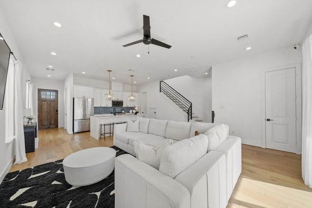 2211 Mansfield Street, Houston, TX 77091