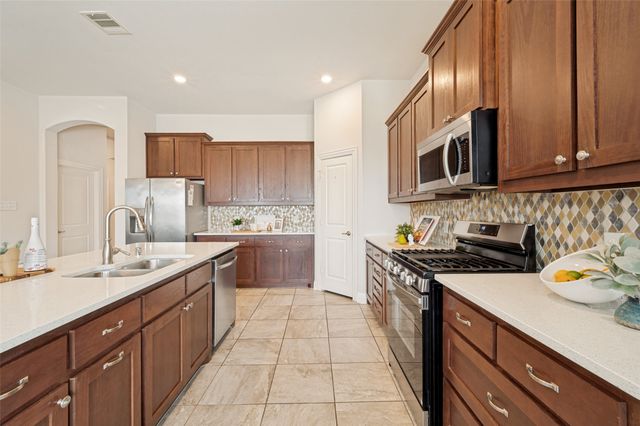 1409 Summit View Lane, Little Elm, TX 76227