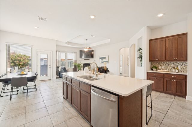 1409 Summit View Lane, Little Elm, TX 76227