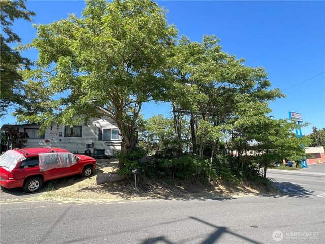 15325 1st Avenue S, Burien, WA 98148
