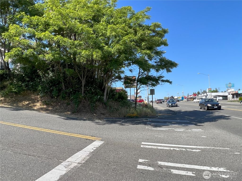 15325 1st Avenue S, Burien, WA 98148