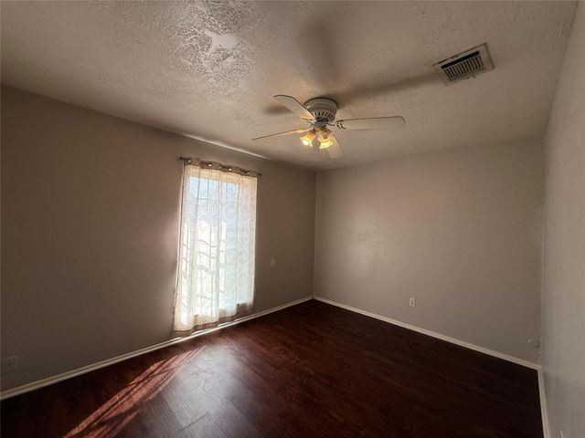 526 Whippoorwill Drive, Missouri City, TX 77489