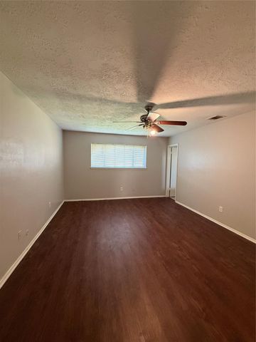 526 Whippoorwill Drive, Missouri City, TX 77489