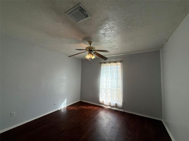 526 Whippoorwill Drive, Missouri City, TX 77489