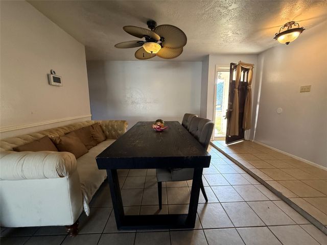 526 Whippoorwill Drive, Missouri City, TX 77489