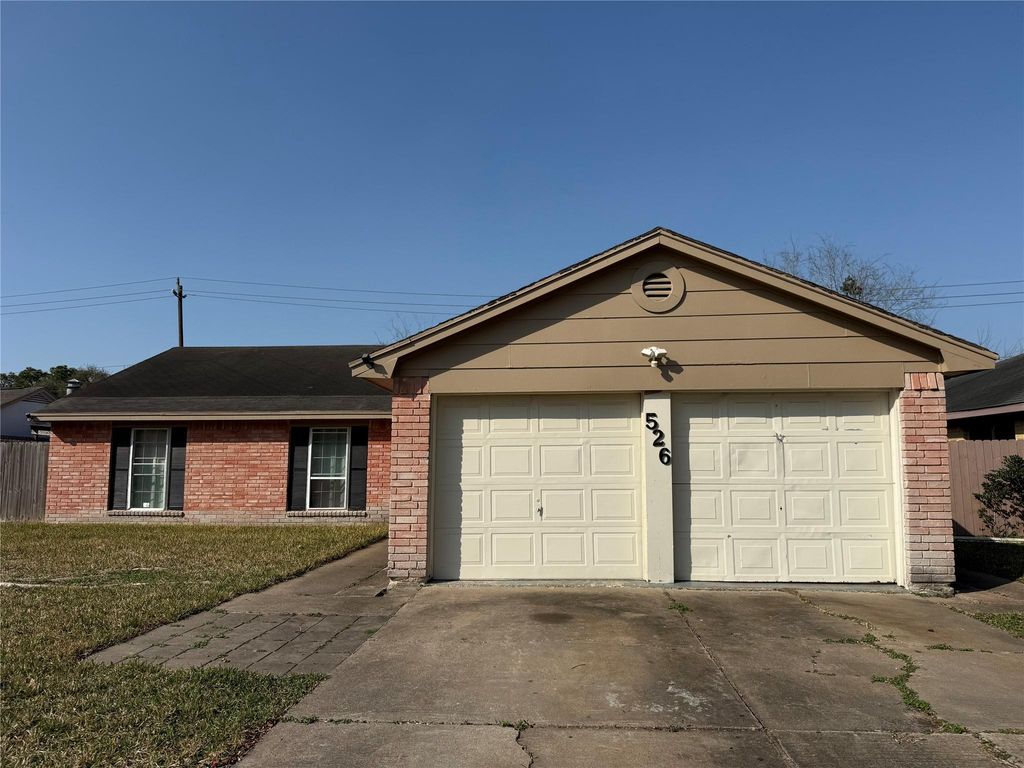 526 Whippoorwill Drive, Missouri City, TX 77489