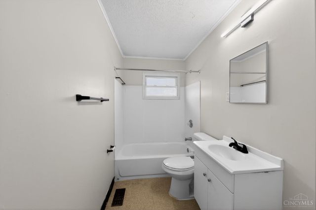 9636 Pippin Road, Colerain Twp, OH 45231