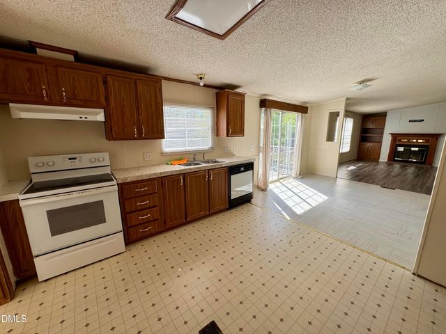 110 Winding Ridge 39, Sanford, NC 27332