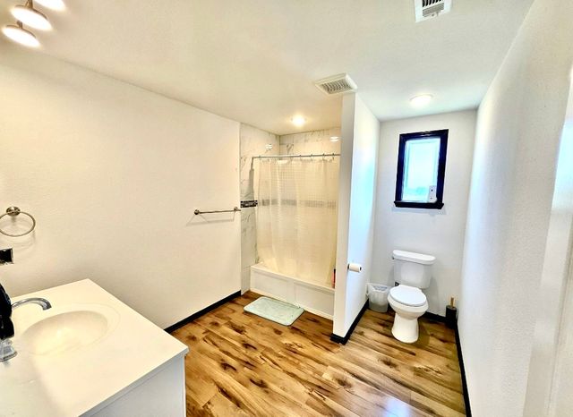 2007 Skyfall Way, Wortham, TX 76693