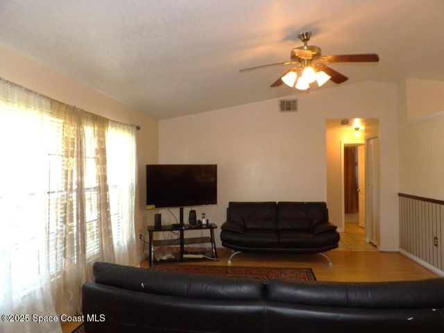 430 Nogales Avenue NE, Palm Bay, FL 32907