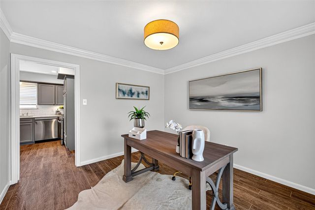 10935 Piping Rock Lane, Houston, TX 77042