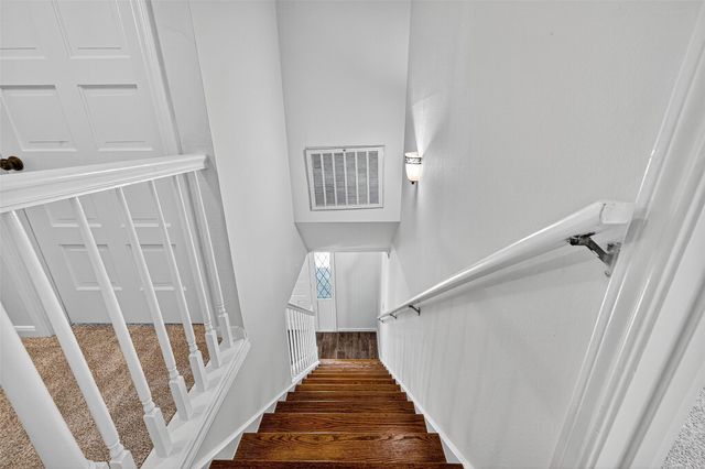 10935 Piping Rock Lane, Houston, TX 77042