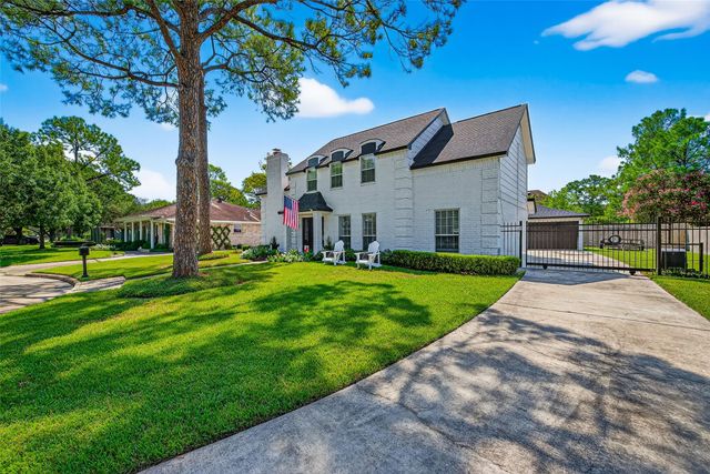 10935 Piping Rock Lane, Houston, TX 77042