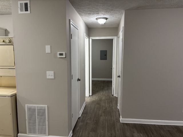 3239 Tower Dr Apt B, Clarksville, TN 37042