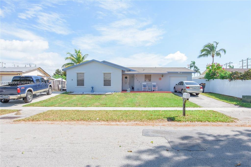 25631 SW 130th Ave, Homestead, FL 33032