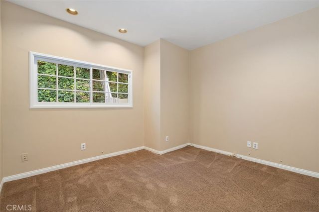 5068 Shirley, Tarzana, CA 91356