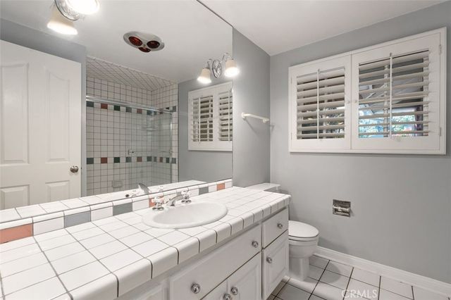 5068 Shirley, Tarzana, CA 91356