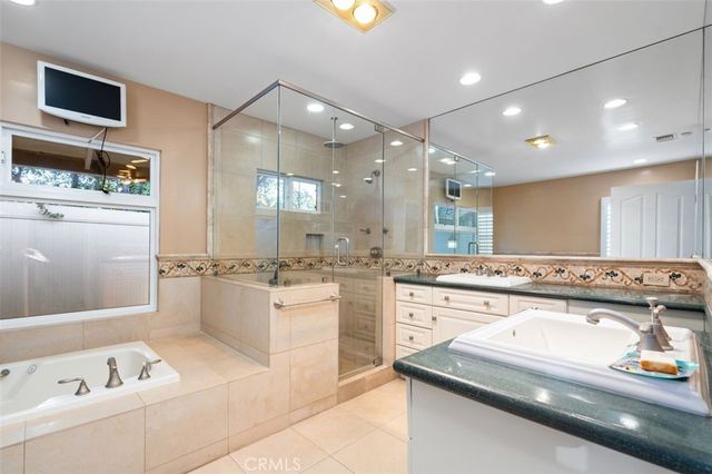 5068 Shirley, Tarzana, CA 91356