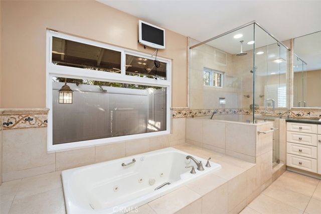 5068 Shirley, Tarzana, CA 91356