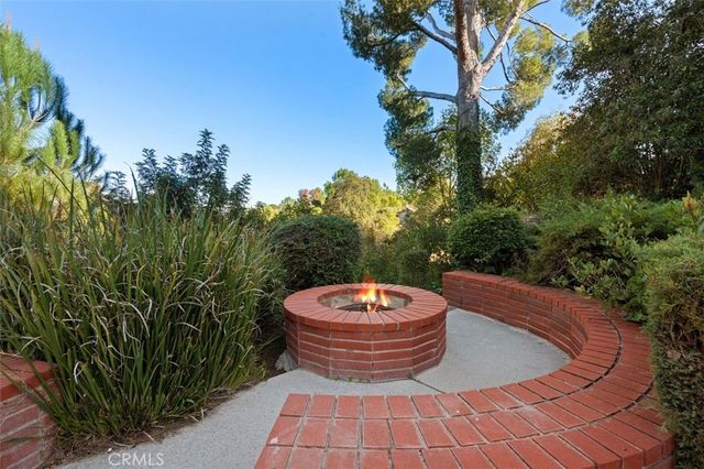 5068 Shirley, Tarzana, CA 91356