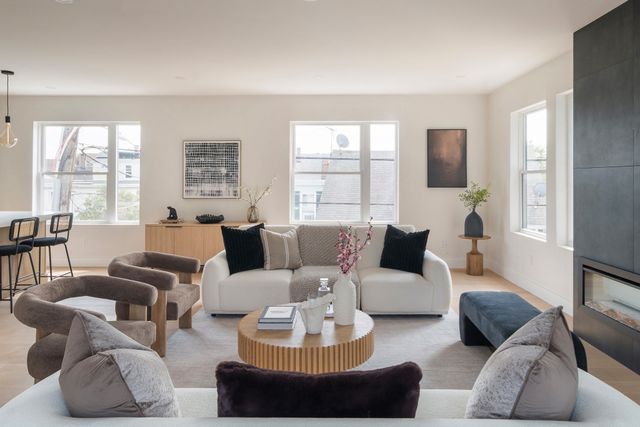 60 Franklin St 2, Somerville, MA 02145