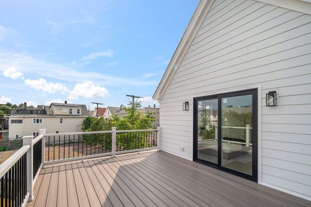 60 Franklin St 2, Somerville, MA 02145