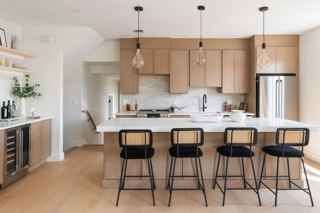 60 Franklin St 2, Somerville, MA 02145