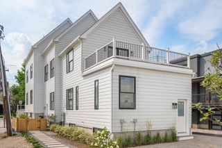 60 Franklin St 2, Somerville, MA 02145