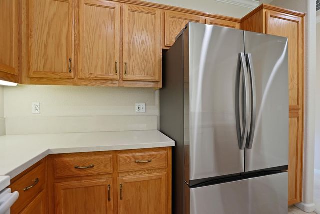 2042 Spring Blossom Ln, Turlock, CA 95382