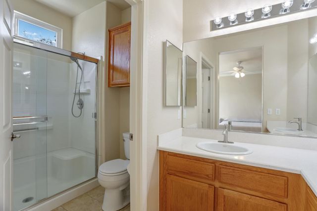 2042 Spring Blossom Ln, Turlock, CA 95382