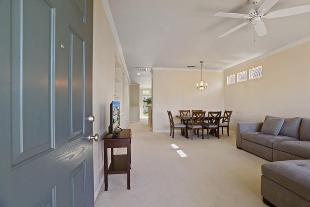 2042 Spring Blossom Ln, Turlock, CA 95382