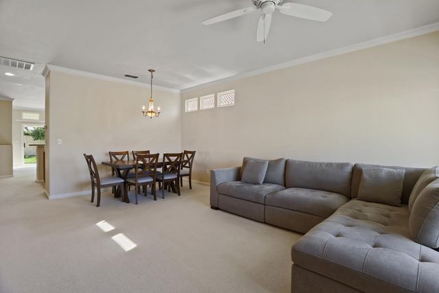 2042 Spring Blossom Ln, Turlock, CA 95382