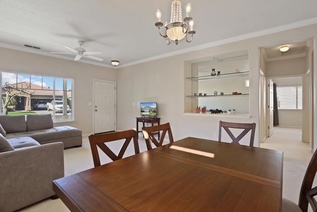 2042 Spring Blossom Ln, Turlock, CA 95382