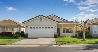 2042 Spring Blossom Ln, Turlock, CA 95382
