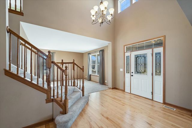 3004 Crossfire Trail, Elgin, IL 60124