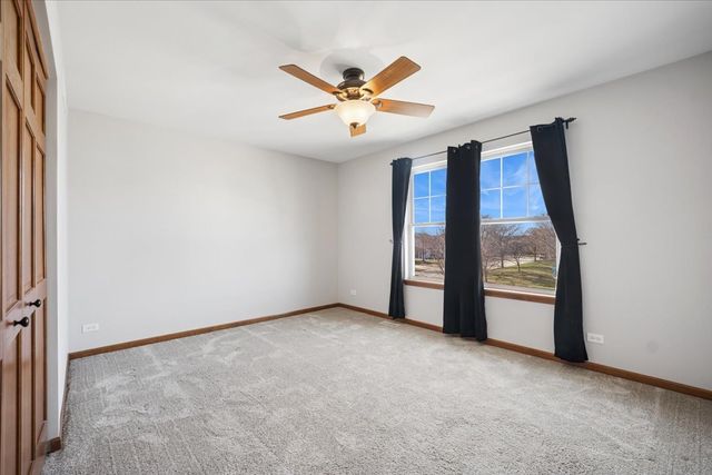 3004 Crossfire Trail, Elgin, IL 60124